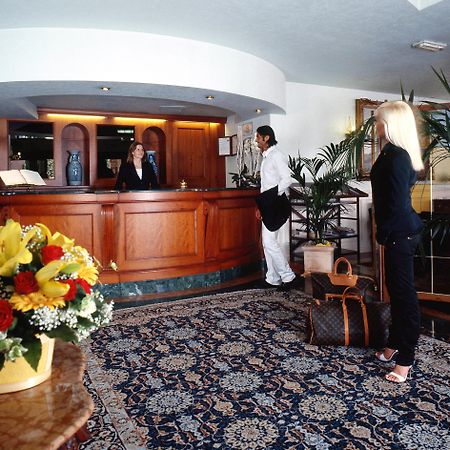Hotel Savoy Palace Gardone Riviera Exterior foto