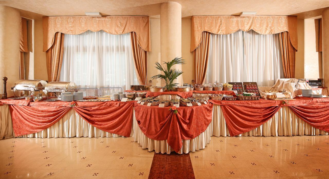Hotel Savoy Palace Gardone Riviera Exterior foto