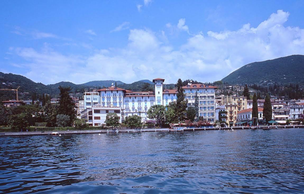 Hotel Savoy Palace Gardone Riviera Exterior foto
