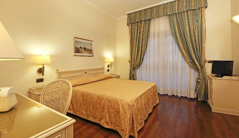 Hotel Savoy Palace Gardone Riviera Exterior foto